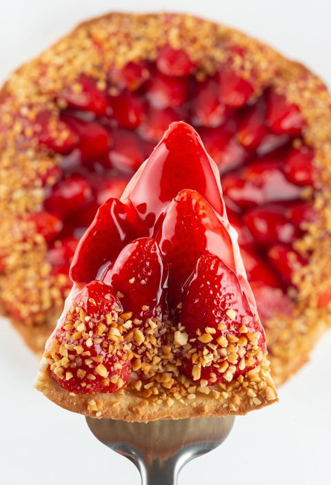 cilekli-cheesecake-sosu-ketojenik-cilekli-sos