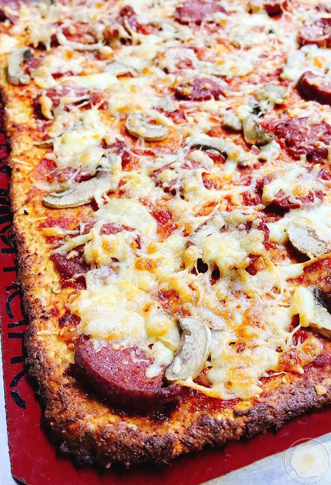 zucchini-crust-kabak-pizza